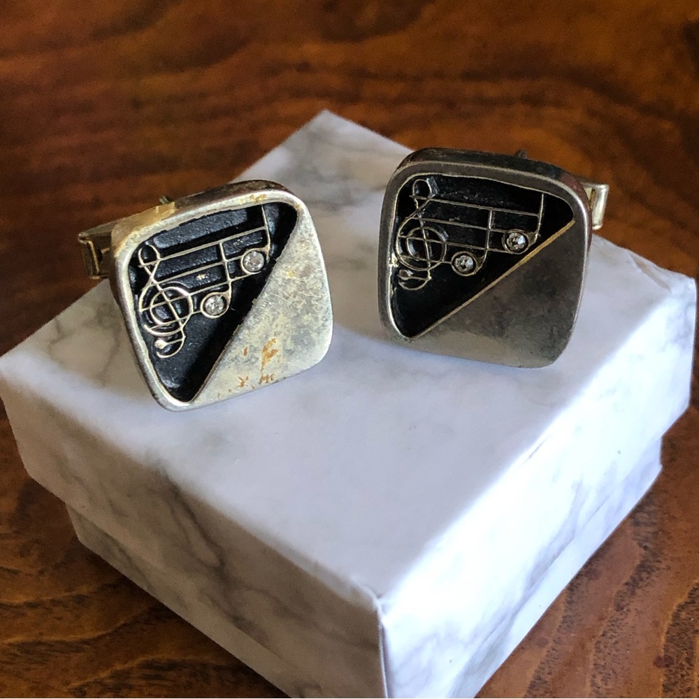 Vintage black enamel music note gold tone cuff links
